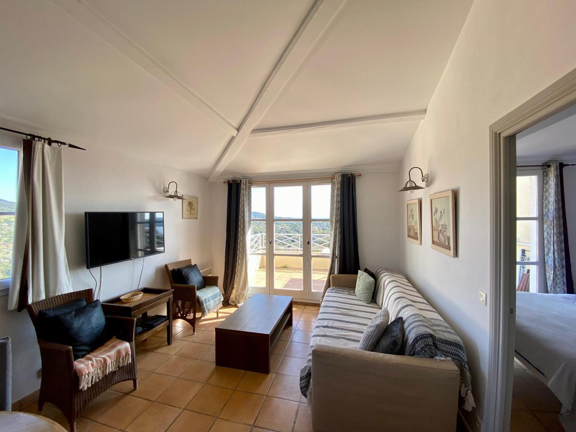 Апартаменты Les Restanques, Bastides Vue Golfe Saint Tropez Гримо Экстерьер фото
